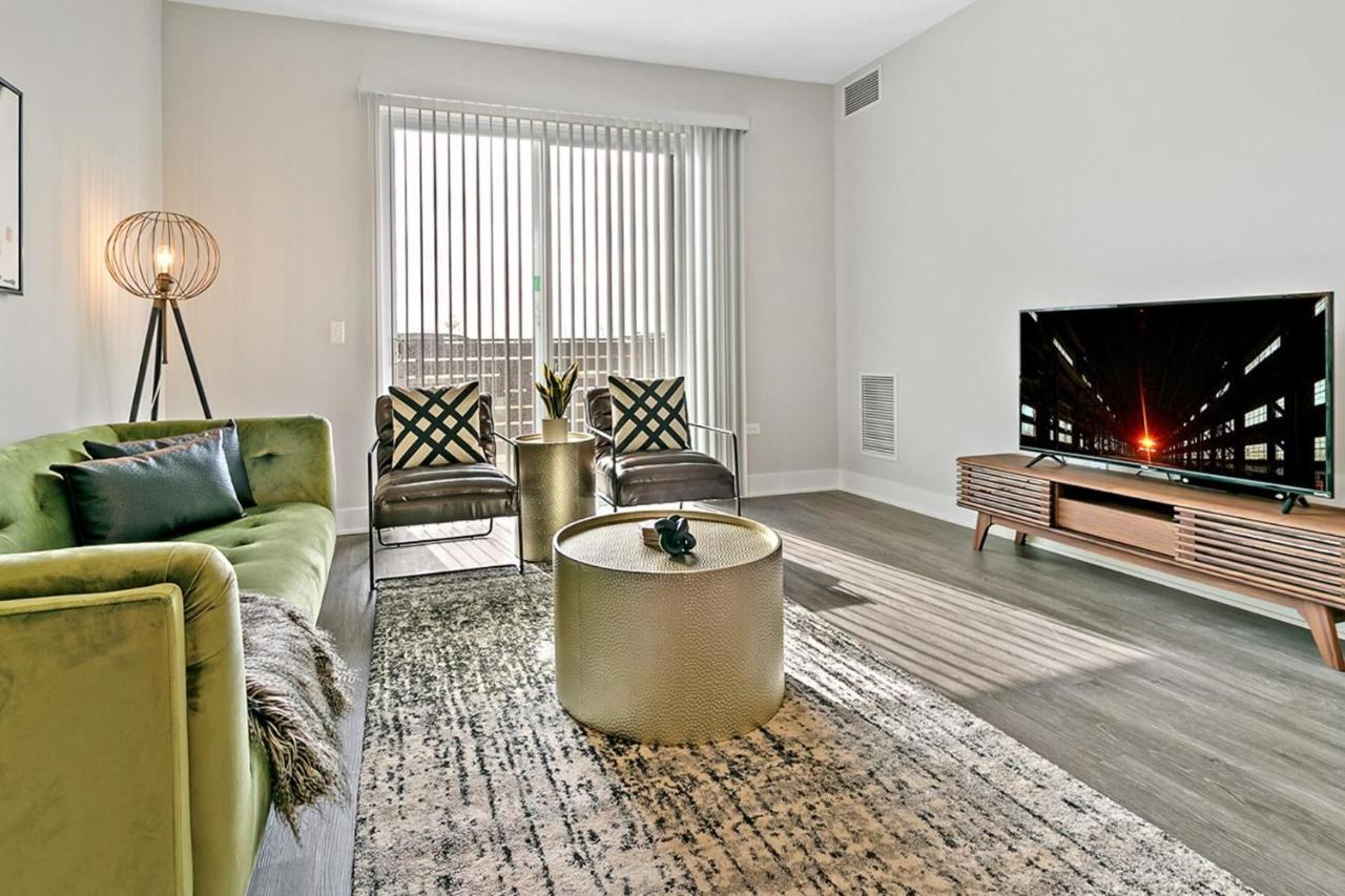 Bright & Comfortable Oakbrook 2Br Apt Free Parking - Ob 1 Apartment Oakbrook Terrace Exterior photo