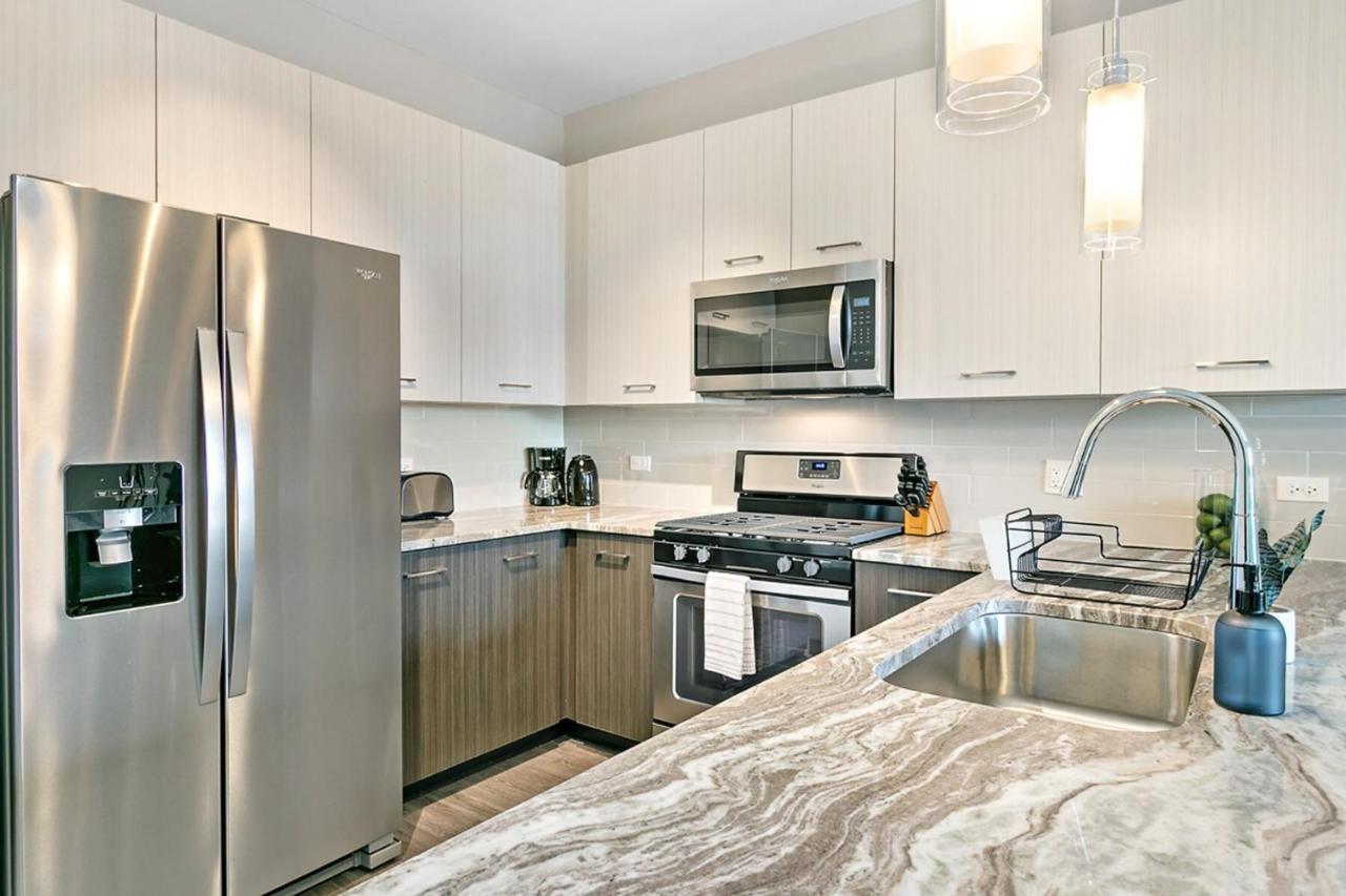 Bright & Comfortable Oakbrook 2Br Apt Free Parking - Ob 1 Apartment Oakbrook Terrace Exterior photo